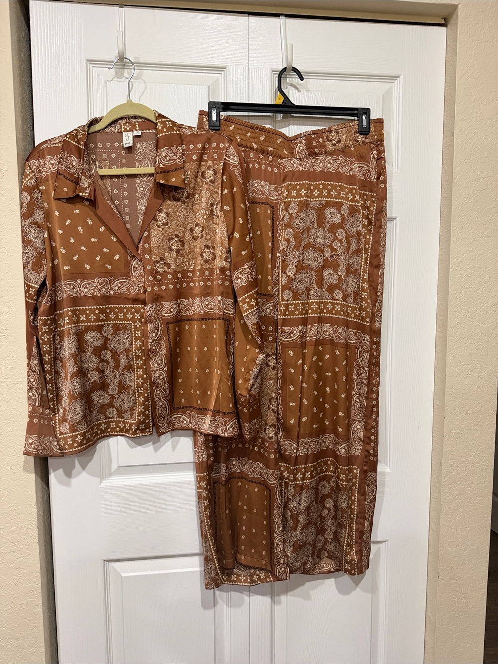 Women's Brown Printed Wide-Leg Pants - Casual Boho Style